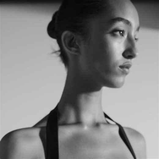 The sophistication of the city with the mood and attitude of a resort. Mona Tougaard for Spring/Summer 2025 Michael Kors Collection. #MichaelKorsCollection https://www.michaelkors.com/michael-kors-collection.html | Michael Kors