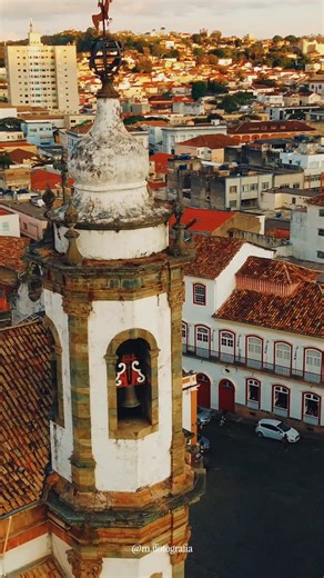 Matheus Freitas / Fotógrafo em Tiradentes on Instagram: "✨️O privilégio de ser mineiro ❤️ 📌São João del-Rei MG ----- ❗️VAI VISITAR TIRADENTES OU SAO JOAO DEL REI ?❗️ 📸Me chama no direct vamos combinar de fazer um ensaio fotográfico pela cidade ⬇️⬇️⬇️Meu perfil de ensaios ⬇️⬇️⬇️ *📷 @m.ffoto_grafia Acessórios @kfconcept Link na bio - Tripé- ba225 carbono Filtro magnetico nd1000 Filtro variavel nd2-nd32 Filtro black mist nd2-nd32 Filtro Square Filter Holder pro kit - _____________ . . #saojoaode