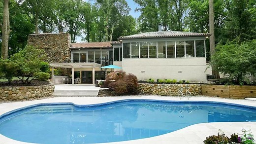 Built for a champ: Muhammad Ali house in Cherry Hill is up for sale