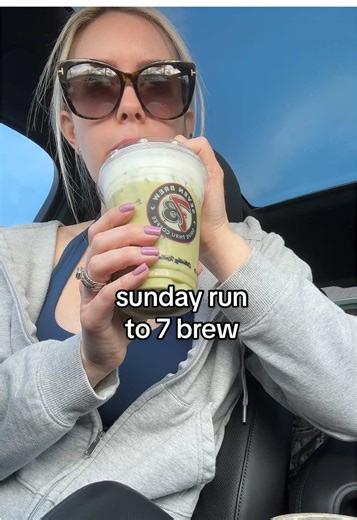 @7brewcoffee my newest obsession 🍵 #7brew #7brewcoffee #matcha #icedmatcha #sunday