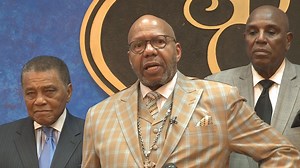 Pastor Jasper Williams stands by Aretha Franklin eulogy remarks on 'Black America's soul'