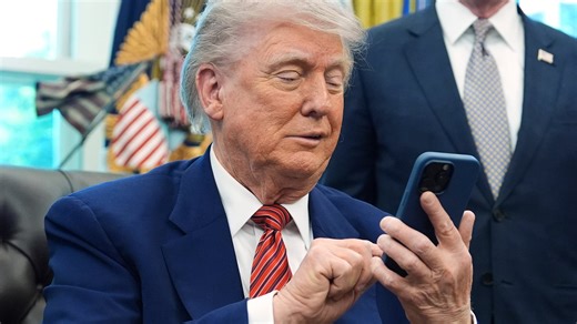Trump lanza Trump Mobile, una operadora móvil virtual con un teléfono “fabricado en Estados Unidos”
