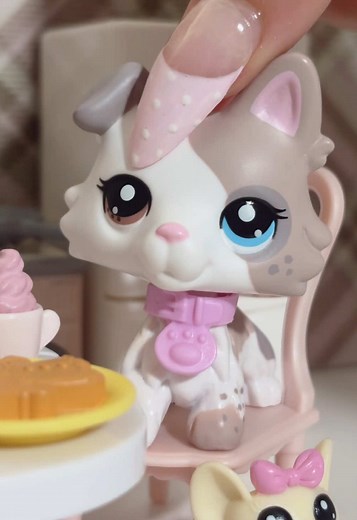 got these cuties from @minilpsshop6 🥹🫶 #lps #littlestpetshop #lpstiktok #lpstok #lpscommunity #lpscollection #lpscollector #lpsskit