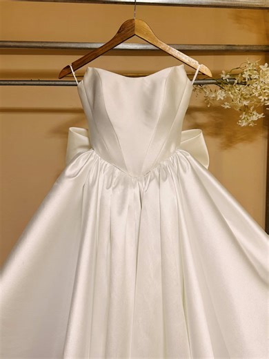 Minimalist Bridal Gown: Basque Waist Victorian Corset