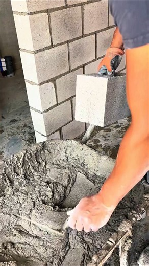 This Mortar Trick Makes Block Laying Faster #Masonry #Bricklaying #Construction