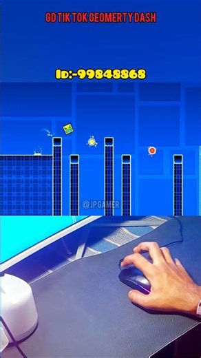 GEOMERTY DASH IN Tik Tok Meme #geometrydashchallenge #geometrydashcreators #gddemon