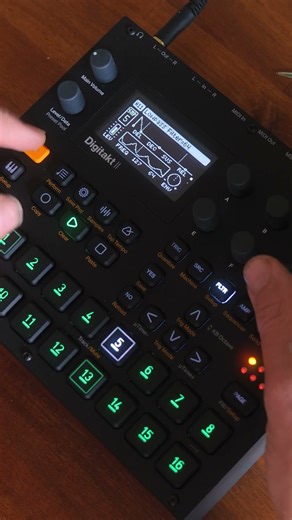 Using Keytracking on Digitakt II to make melodies with the Comb Filter (Firmware v1.1)