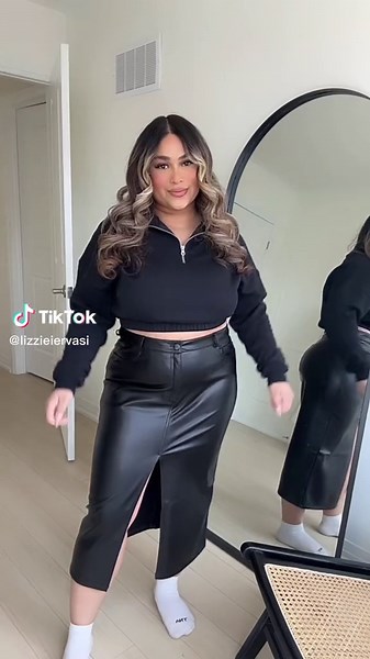Spring 2023 Outfits: Styling a Leather Midi Skirt