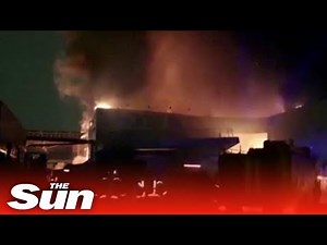 Fire engulfed one of the largest shopping malls near Moscow