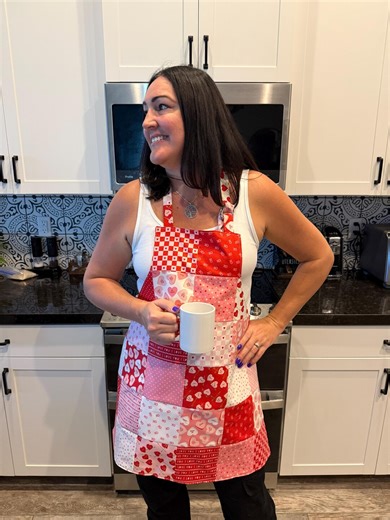 Valentine's Day Patchwork Apron: Reversible Hearts Kitchen Smock - Etsy