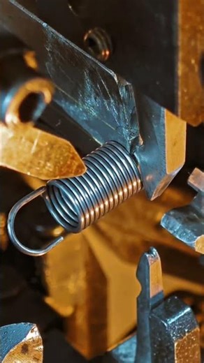 How German Hook Tension Springs Are Made in Seconds