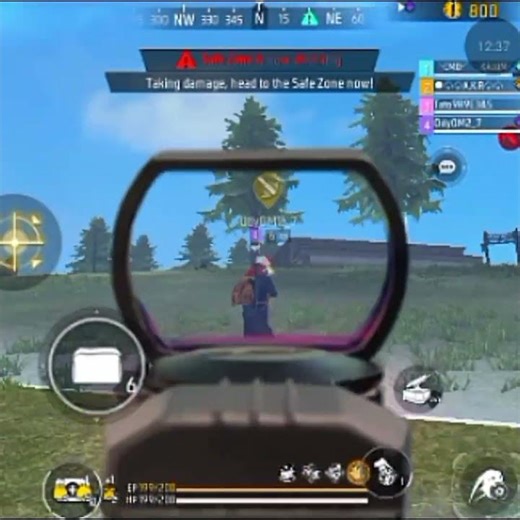 “Last Zone Clutch 😱 | Solo vs Squad Free Fire Gameplay 🔥”