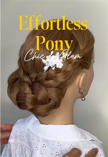 The 60-Second Festive Low Bun Tutorial. This simple 2-ponytail hack creates a romantic and royal hairstyle in minutes. Perfect for bridal styling or evening events. Minimal effort for maximum impact. Connect with me on my other channels for advanced training and step-by-step guides. Links are available in my bio. #lowbun #hairtutorial #bridalhair #updo #hair