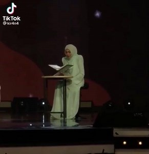 288K views · 279 reactions | Pertama kali baca al-Quran di kaca TV, suara Zizi Kirana buat ramai terpesona  | Viral Video | Facebook