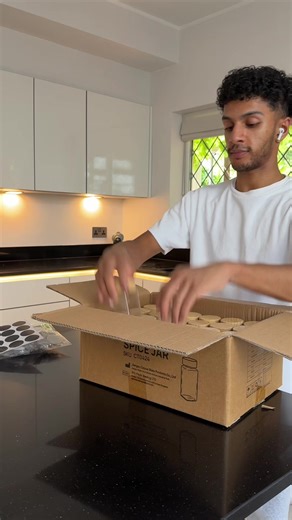 Organised Kitchen: Essential Tips for Kitchen Organization