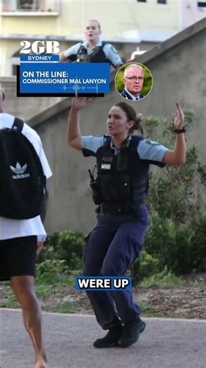 NSW Police Commissioner Mal Lanyon defends police response to Bondi terror attack