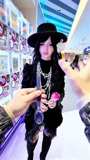 6 Easy Magic Tricks to Amaze Your Family This Spring Festival