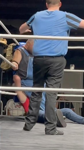 Uncle Earl Gives A Stinkface To Walter #wwe #wrestlemania #wrestling #stinkface #wwestinkface