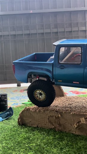 Exploring the Rc4x4 1/10 Scale Model