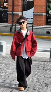 Hello! Raise and shine🙏🫶🤲 Which season diid you like text✍️👌 in Comment bag🤣🫣 Winter ☃️ dress #outfit #style #facebookpage #Shortreels #dreesing #baby #cutebaby #hightlightseveryonefollowers2025 | luhan model