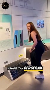 Pedal rem mobil Formula 1 terasa “tidak manusiawi” karena tidak menggunakan bantuan elektronik sama sekali. Pembalap harus menekan pedal dengan gaya puluhan kilogram demi kontrol dan keandalan maksimal. Inilah perbedaan ekstrem antara mobil harian dan mobil balap F1. #F1 #Formula1 #TeknologiBalap #MobilBalap #F1Tech #Automotive #Engineering #CarFacts | Kumvidul Channel