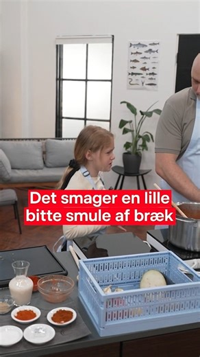 DR1 on Instagram: "I aftenens afsnit af 'Danmarks nye livret' kommer far lidt op og toppes med noget røget paprika. Heldigvis kommer både datter Lina og Kok Julia ham til undsætning. Se 'Danmarks nye livret' nu på DRTV 🥦"
