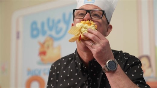 798K views · 25K reactions | DUCK CAKE CUPCAKE!  Watch our very own Bandit, Dave McCormack, try his hand at making a sweet treat for the creator of the real life duck cake: Agnes Lee. Don't miss the #Bluey Duck Cake Cafe - open this weekend in Sydney!  | Bluey | Facebook