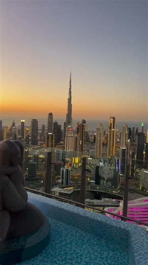 Stunning Dubai Skyline Views from Luxurious Pool