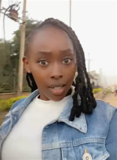 Hii issue ya kuongea na mtu wako kila saa inaboh 😂😂😂😂 Tunaeza ongea once a week na bado wewe ni wangu 😌✋🏽 Relax, mapenzi sio call log 📞🤣 #Relatable #Mapenzi #Dating #CoupleTalks #Tiktok