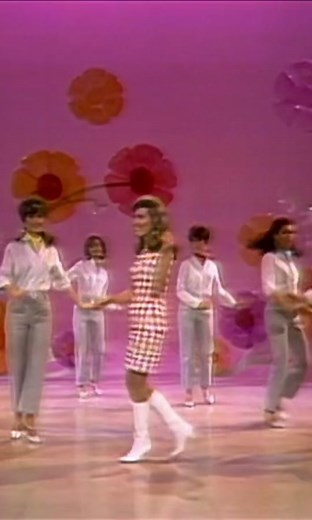 Nancy Sinatra's Classic Performance of Sugar Town