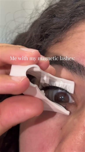 How Do You Remove Your Lashes 🤯