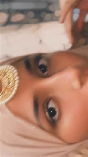 𝘚𝘢𝘪𝘮𝘢 𝘵𝘩𝘢𝘬𝘶𝘳 ☆ | Serving main character energy😚 and a little bit of delusion 💅🏻cause why not✨ . . (Desi, desi core, bindiya, hijabi, desi hijabi, style,... | Instagram