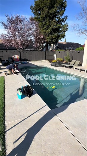 Pool Cleaning💦 #poolcleaning #cleantok #poolmaintenance #fyp #husbandwife
