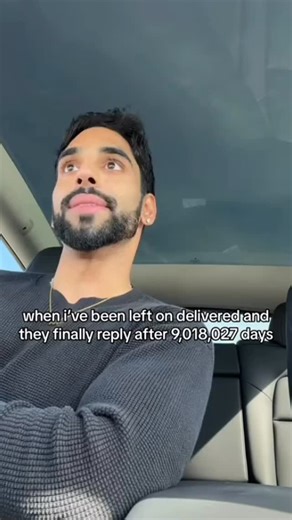 Irresistible Texting on Instagram: "By the time the reply finally comes, something inside you has already shifted. You’re not excited anymore. You’re not nervous. You’re not hopeful. You’re just… tired. And that numb feeling isn’t you being dramatic. It’s your intuition clocking inconsistency. Here’s the truth most women never hear. Being left on delivered doesn’t hurt because of the wait. It hurts because it creates emotional instability. One minute you feel chosen. The next minute you feel inv