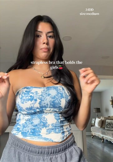 seamless strapless bra for tube tops / dresses that’s holds the 🍒 #bra #straplessbra #jellybra #oeak #womensfashion
