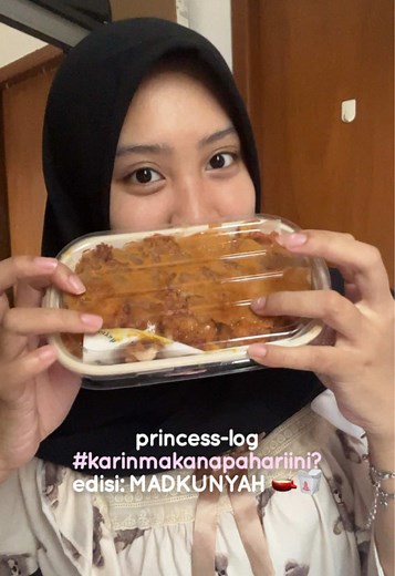 Madkunyah Jaktim review: makanan adat Jaktim food review