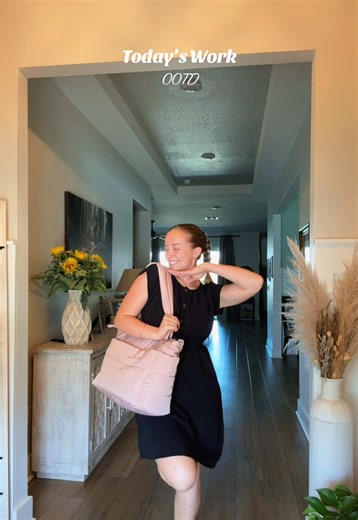 Spa & Salon Receptionist OOTD🖤🌿✨🎀 #workootd #ootdforwork #receptionist #receptionistootd