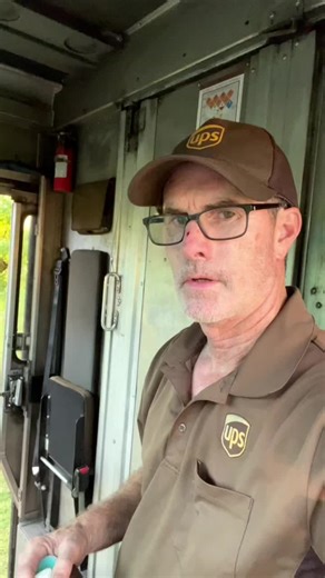 She helped me survive a 12 hour day! She was so nice! #ups #upsdrivers #hardwork #deliverydrivers