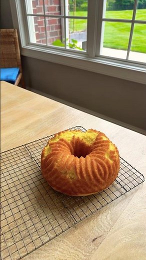Lemon pudding Bundt cake!!! 🍋🍋 #baking #lemon #recipe