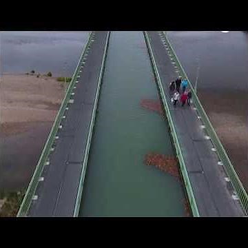 Vu du ciel : le pont-canal de Briare