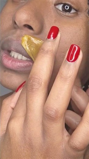 How to properly apply wax to your mustache? | Available on reinat.fr #orientalwax #hairremoval