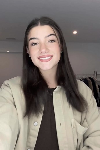 charli on Instagram: "@stepmobile and i want to celebrate YOU this holiday season so we are launching the #stepholiday contest! to enter, make a tiktok showing us your talents with #stepholiday and #contest for a chance to win $1,000 into your step account and a duet with me. don’t forget to include your $username and tag @step and me! can’t wait to see what you can do! #contest #steppartner"