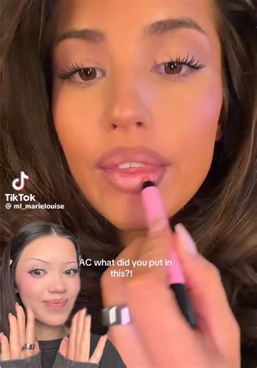 ib: @Marie-Louise 🩷 Using Mac Dazzlelips crayon in shade 01 Spaced Out @M·A·C Cosmetics 💖 together with my fav cooltoned lipliner in shade Tortie by @Black Moon Cosmetics #glitterlips #01spacesout #macdazzelelips