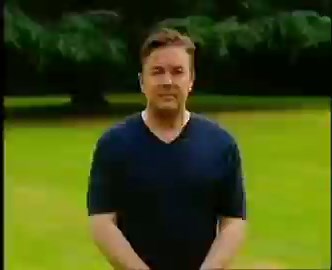 😂 Absolute Comedy Gold: Ricky Gervais “Interviews” Peter Crouch (Stephen Merchant) and a Pint-Sized Wayne Rooney (Warwick Davis)The sketch is brilliant, then Ian Wright casually drops:“I don’t know what it is about little people… I just love them, man.”The silence that follows is extremely awkward. 😬