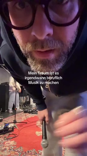 mark forster (@markforsteroffical)’s videos with original sound - mark forster