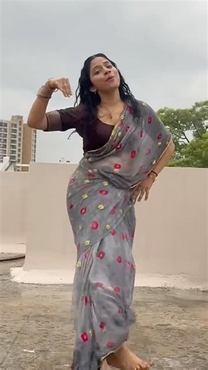 Barso re megha🌧️😍 || Pyari Pikku || #pyaripikku #youtubeshorts #dance #shorts #ytshorts #mom #love