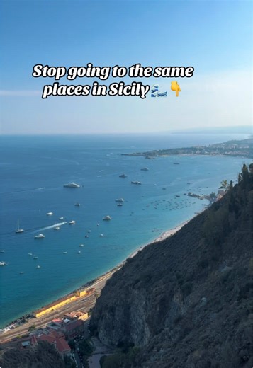 🇮🇹 Save these 5 must-visit locations 👇 1️⃣ Ortigia (Syracuse): The most romantic island city. The white stone buildings at sunset are pure magic. 🏛️ 2️⃣ Cefalù: That iconic White Lotus beach view. Look out for the