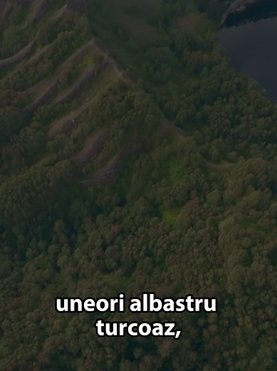12K views · 316 reactions | Kelimutu Crater Lakes – Vulcanul care schimbă culoarea apei Pe insula Flores, în estul Indoneziei, se află unul dintre cele mai neobișnuite fenomene naturale din lume: vulcanul Kelimutu și cele trei lacuri din craterele sale. La peste 1 600 de metri altitudine, în vârful muntelui, trei lacuri stau alăturate, dar fiecare are o culoare diferită – uneori albastru-turcoaz, alteori verde, roșu sau chiar negru. | MOOD | Facebook