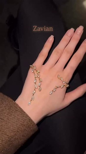 Minimal. Powerful. Hers on Instagram: "A little sparkle makes a big difference 💫 Beautiful handcuff for everyday elegance 📦 COD available pan India ⚡ Fast & express delivery 💳 Prepaid orders pe 10% extra off #giftforher #jewelleryoftheday #statementjewellery #viraljewellery #gift"