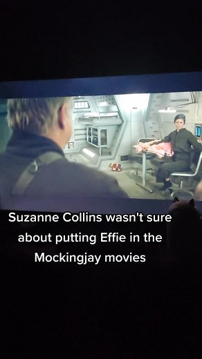 I'm glad they decided to keep Effie #thehungergames #catchingfire #mockingjay #elizabethbanks
